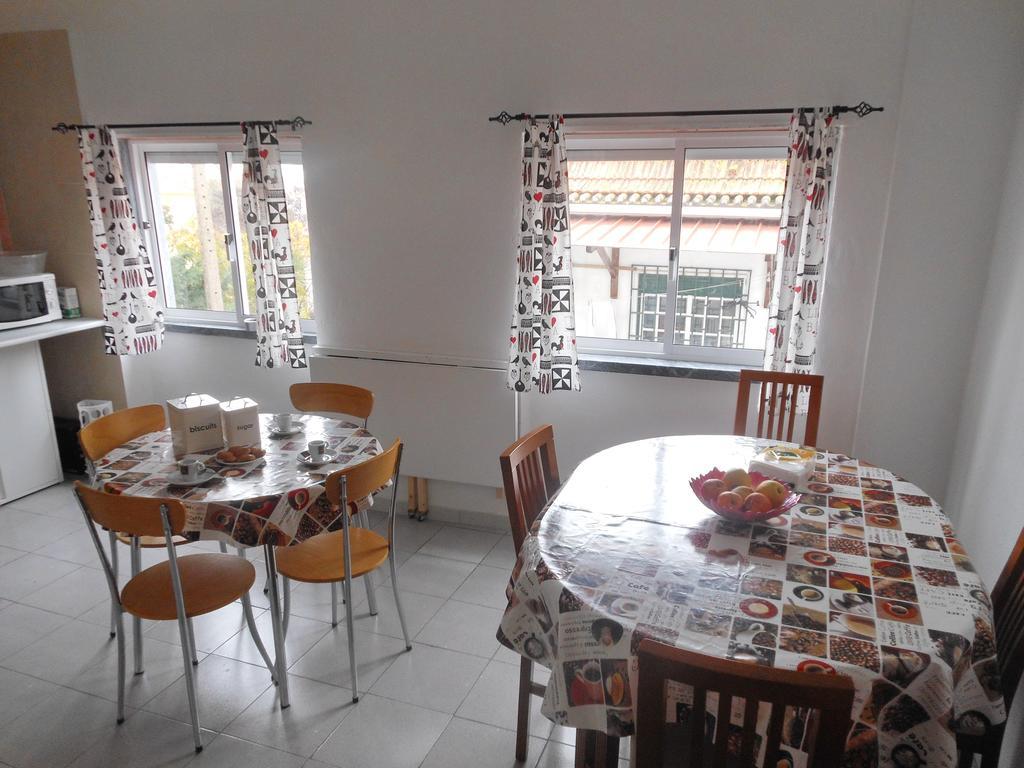 Lisbon Cosy Hostel Екстериор снимка