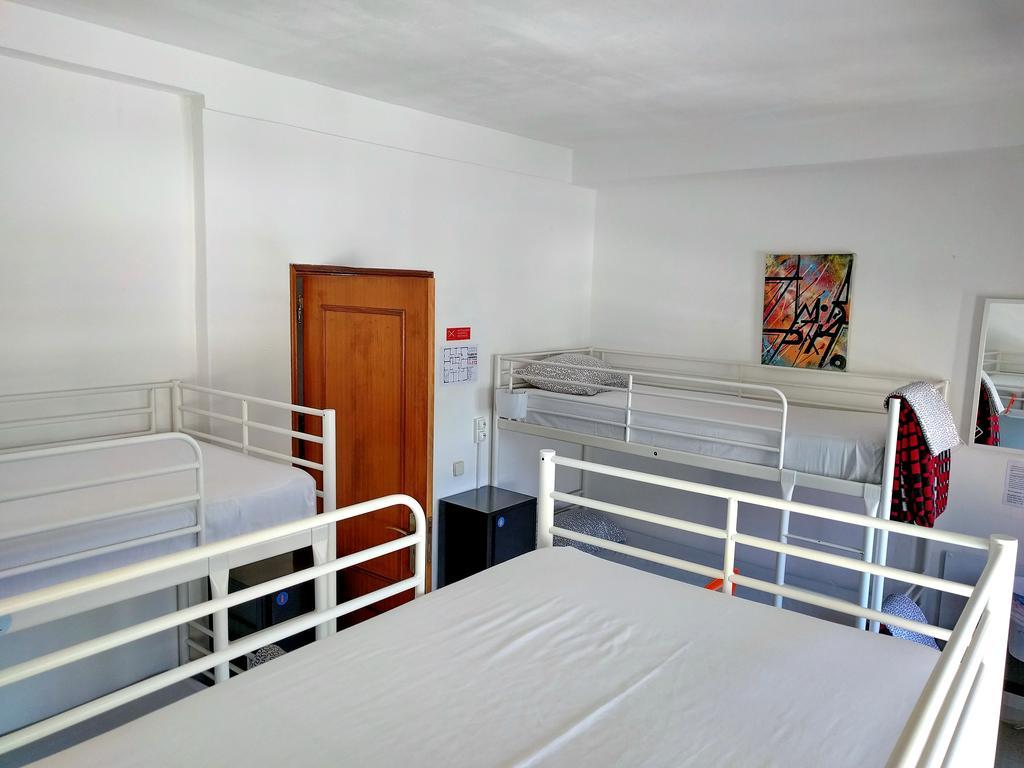 Lisbon Cosy Hostel Екстериор снимка